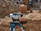 Bosch, GOL 32CK, Optical Level, 32x Magnification, ±1/16 in at 100 ft, 400 ft Range, Magnetically Dampened Compensator