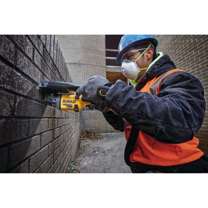DEWALT 60V MAX Brushless 4-1/2 Inch - 6 Inch Cordless Grinder Kit DCG418MX1